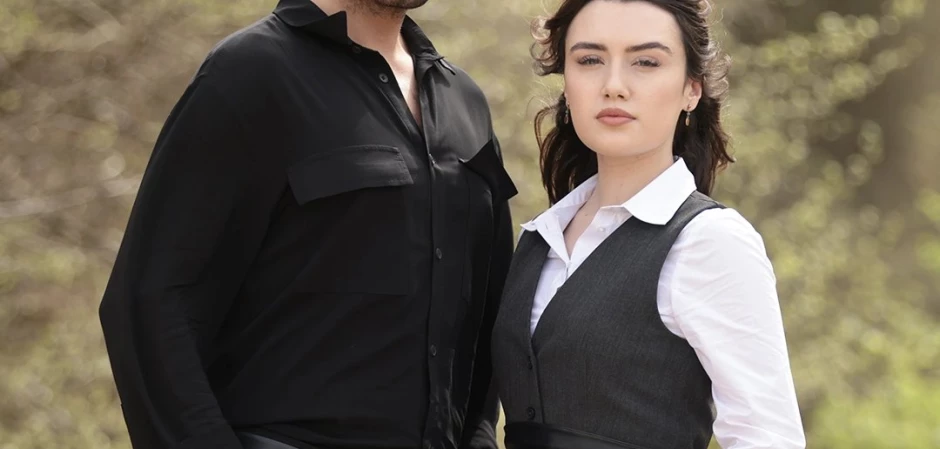 Изображения из турецкого сериала Ветреный холм