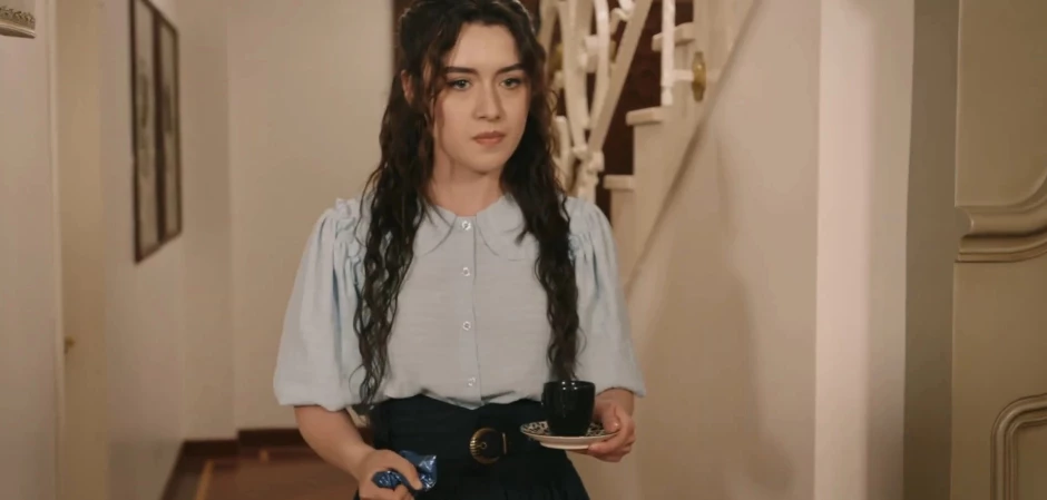 Изображения из турецкого сериала Ветреный холм