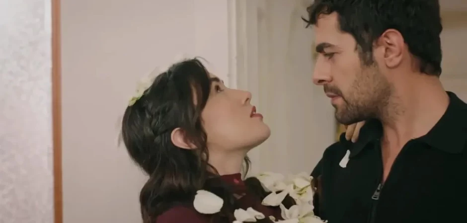 Изображения из турецкого сериала Ветреный холм