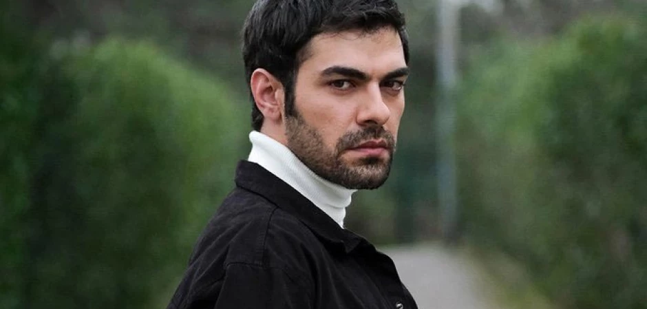 Изображения из турецкого сериала Ветреный холм