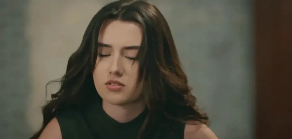 Изображения из турецкого сериала Ветреный холм